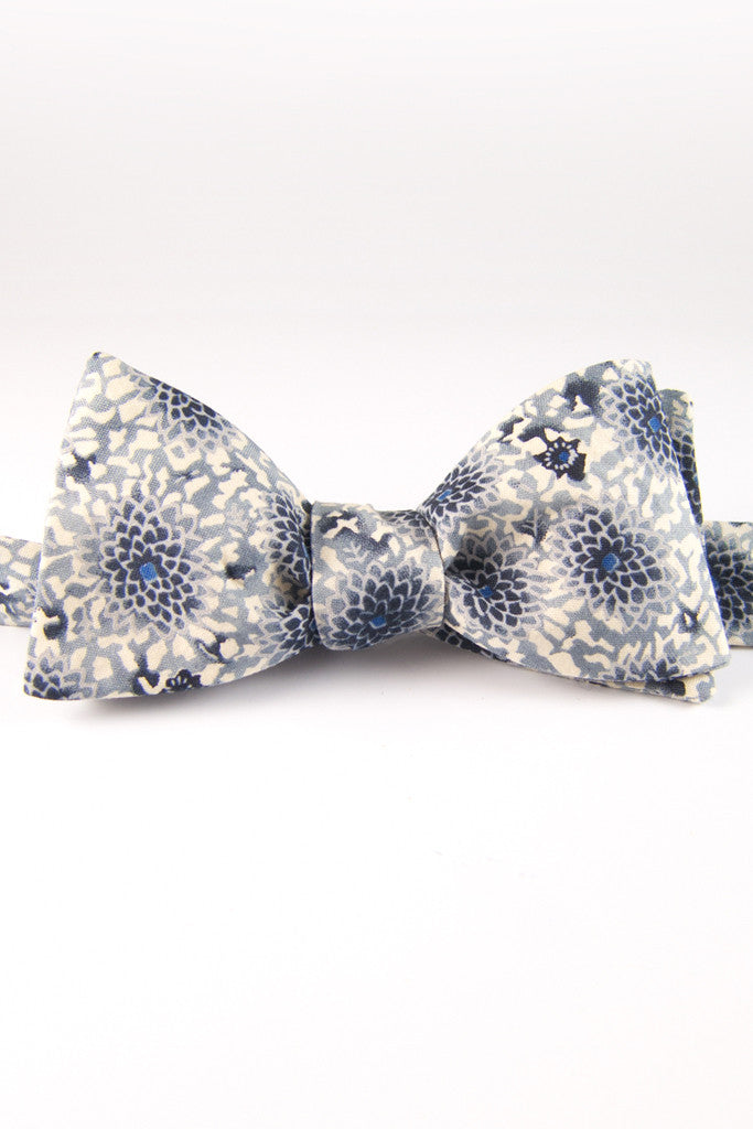 Royal Chrysanthemum Self Tie Bow Tie